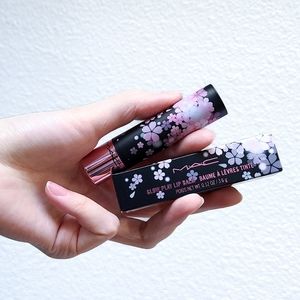 MAC COSMETICS | Sakura Black Cherry Glow Play Lip Balm